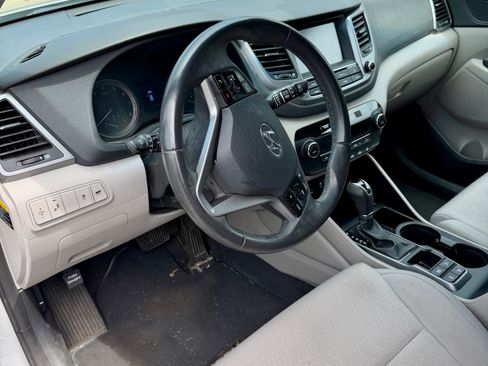 Used 2018 Hyundai Tucson Value AWD/4WD image 5