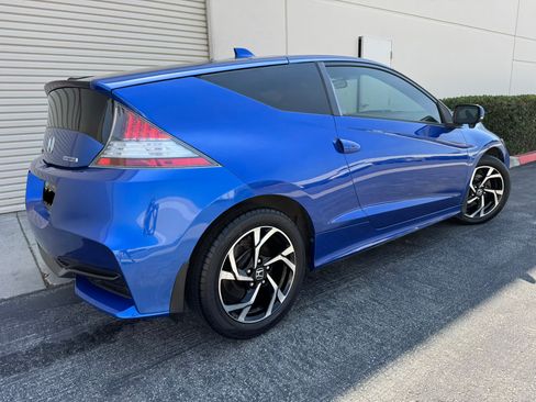 Used 2016 Honda CR-Z EX image 17
