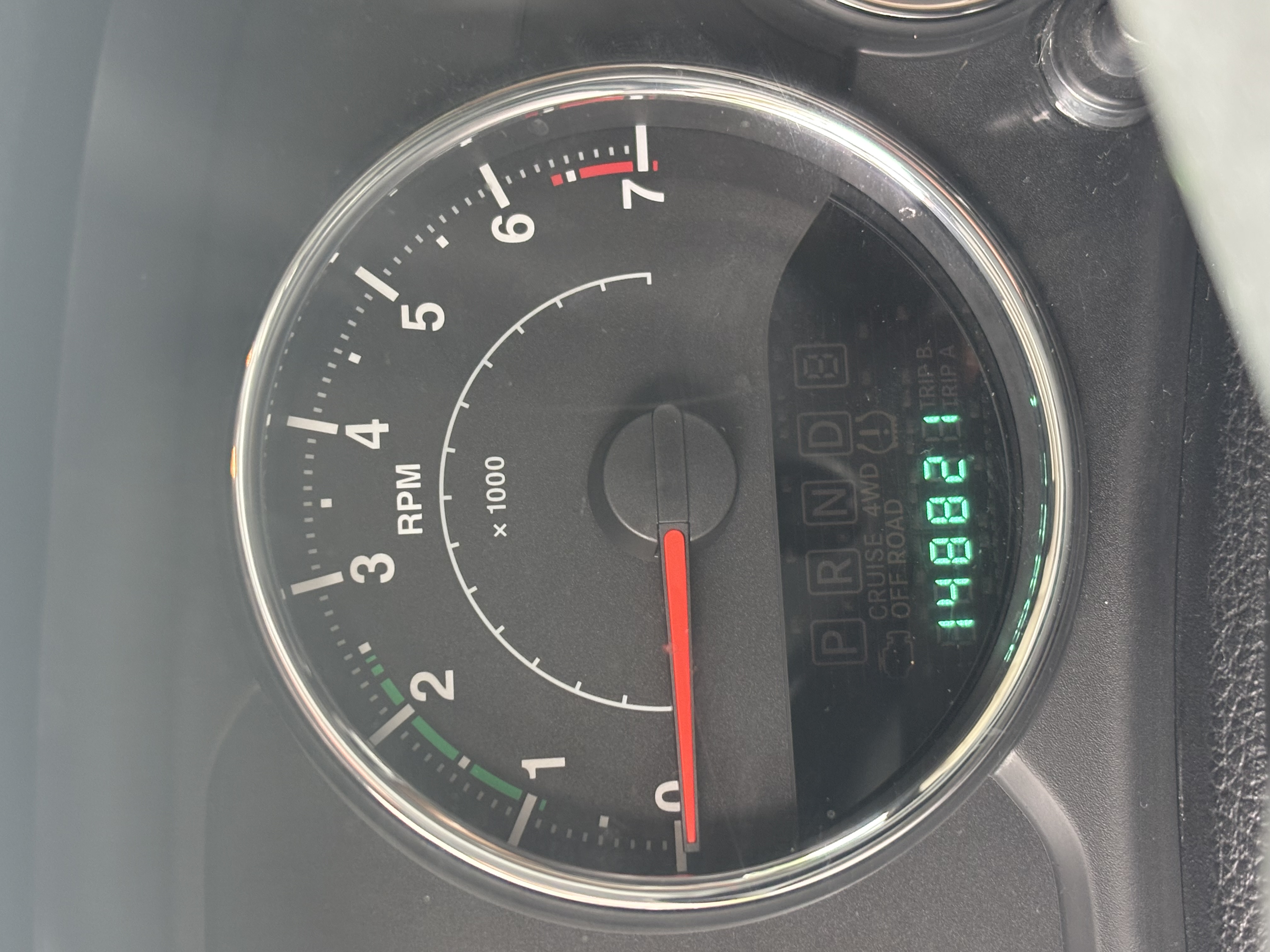 Used 2013 Jeep Wrangler Unlimited Sahara AWD/4WD image 12