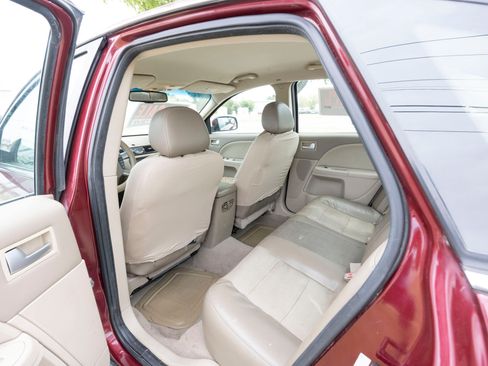 Used 2007 Mercury Montego Luxury FWD image 8