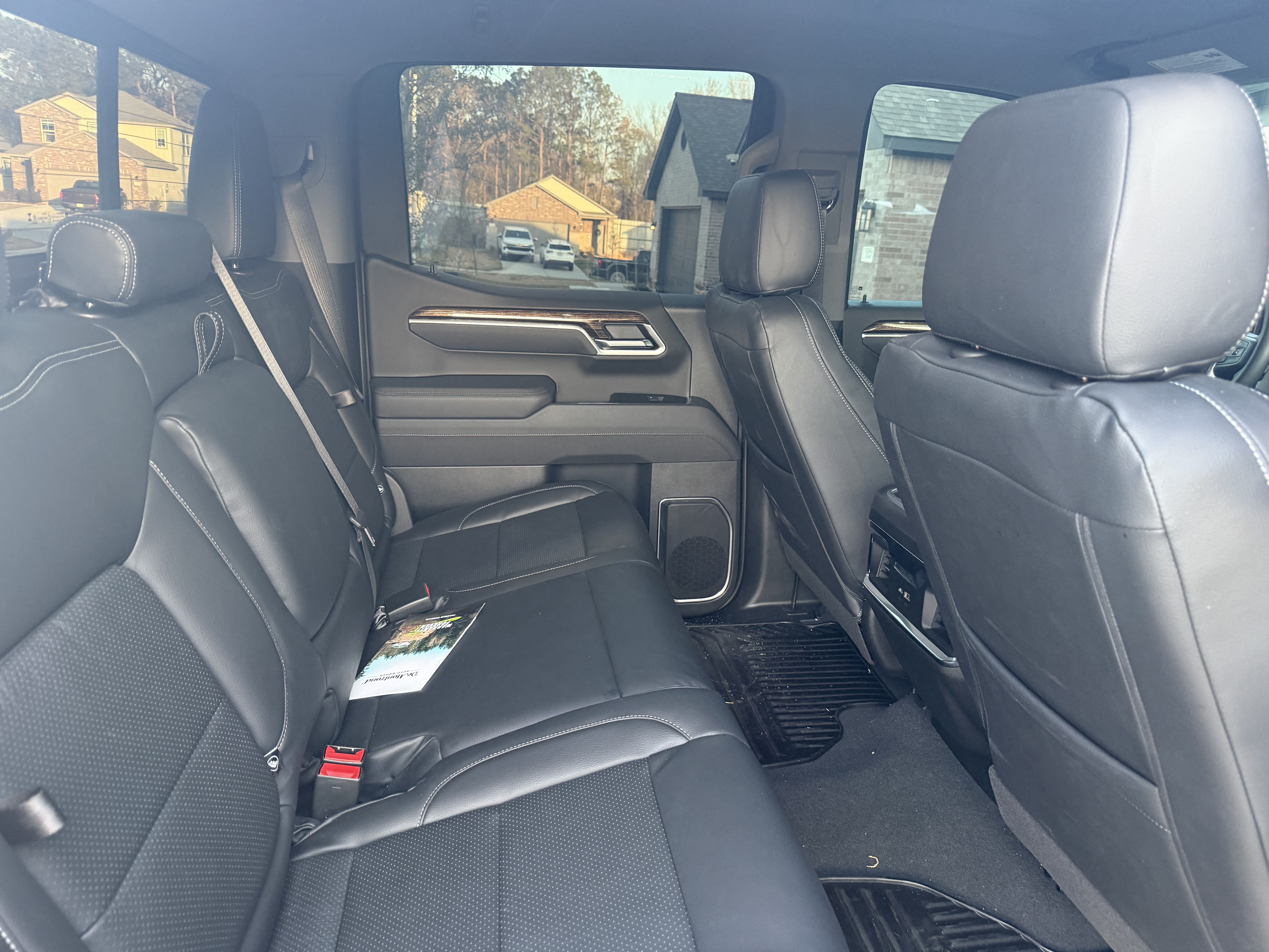 Used 2025 GMC Sierra 1500 Elevation w/ Preferred Package AWD/4WD image 15