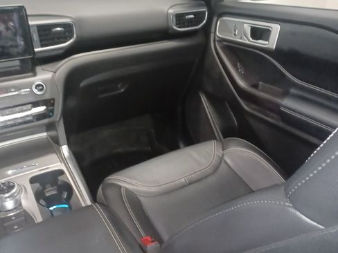 Used 2020 Ford Explorer ST w/ ST High-Performance Pack image 11