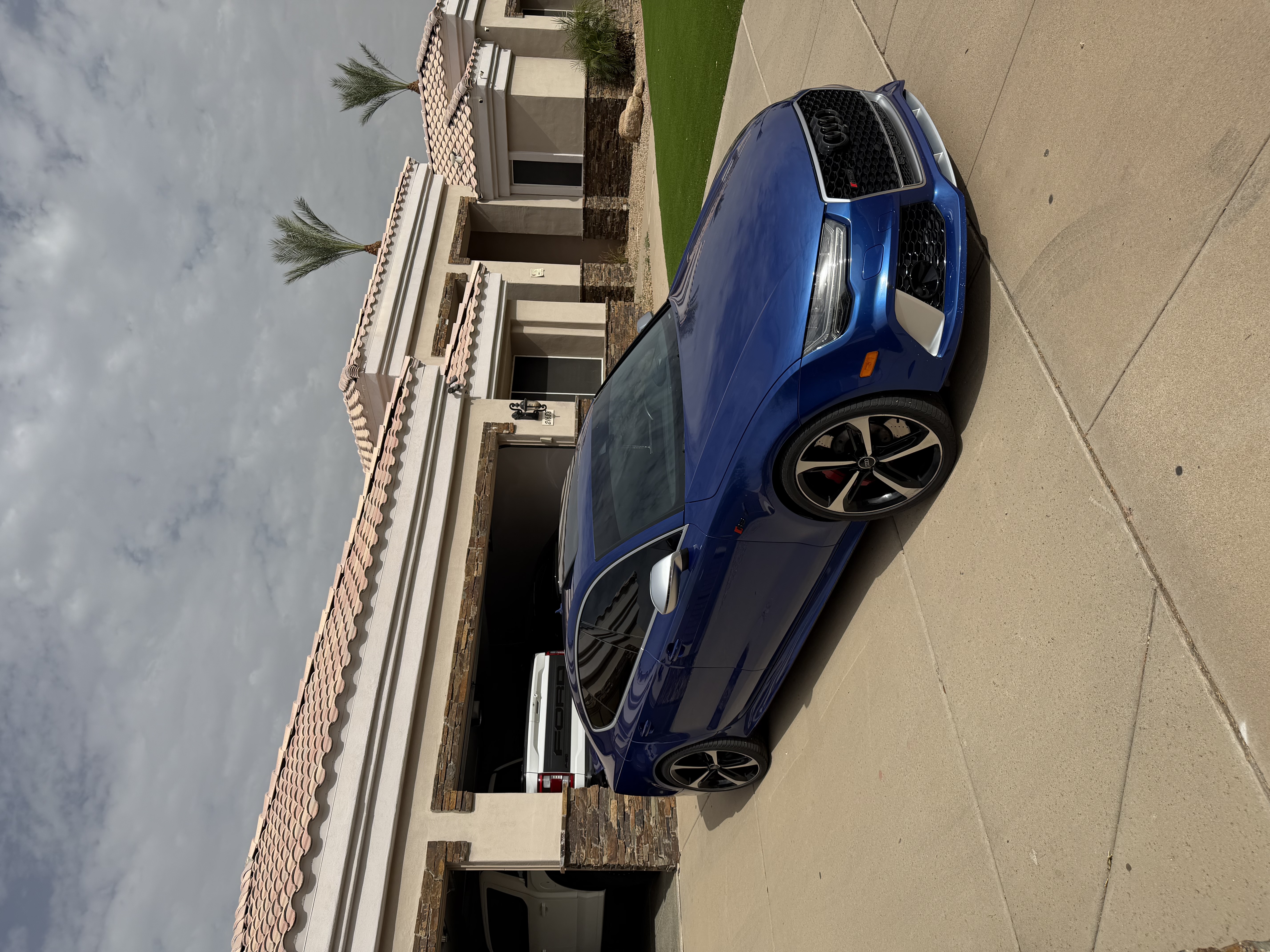 Used 2016 Audi RS 7 Prestige AWD/4WD image 1