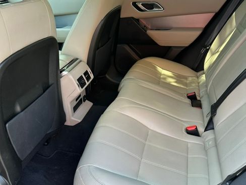 Used 2018 Land Rover Range Rover Velar S AWD/4WD image 13