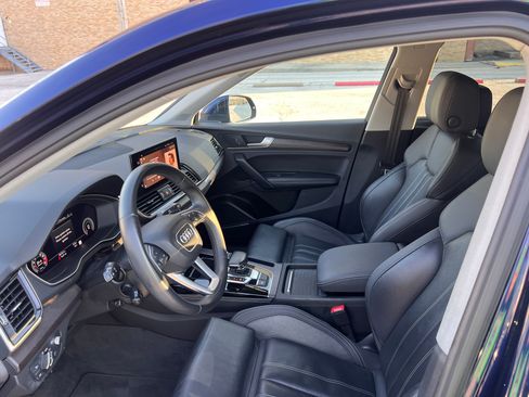 Used 2021 Audi Q5 Prestige w/ Prestige Package image 15