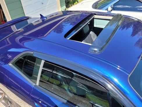 Used 2015 Dodge Challenger SXT Plus w/ Driver Convenience Group image 11