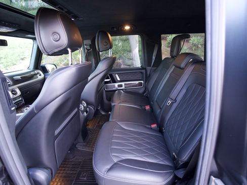 Used 2021 Mercedes-Benz G 550 image 12