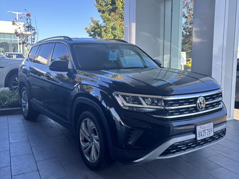 Used 2021 Volkswagen Atlas SE w/ Towing Package image 1