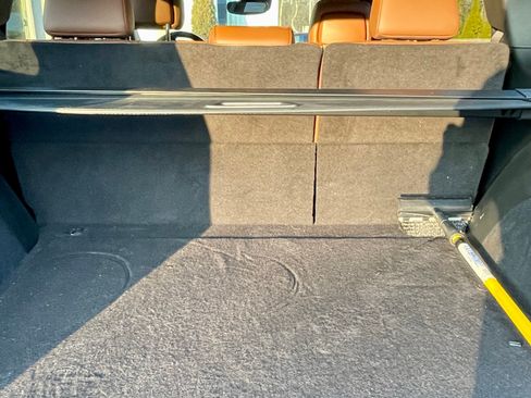 Used 2021 Jeep Grand Cherokee Overland image 13