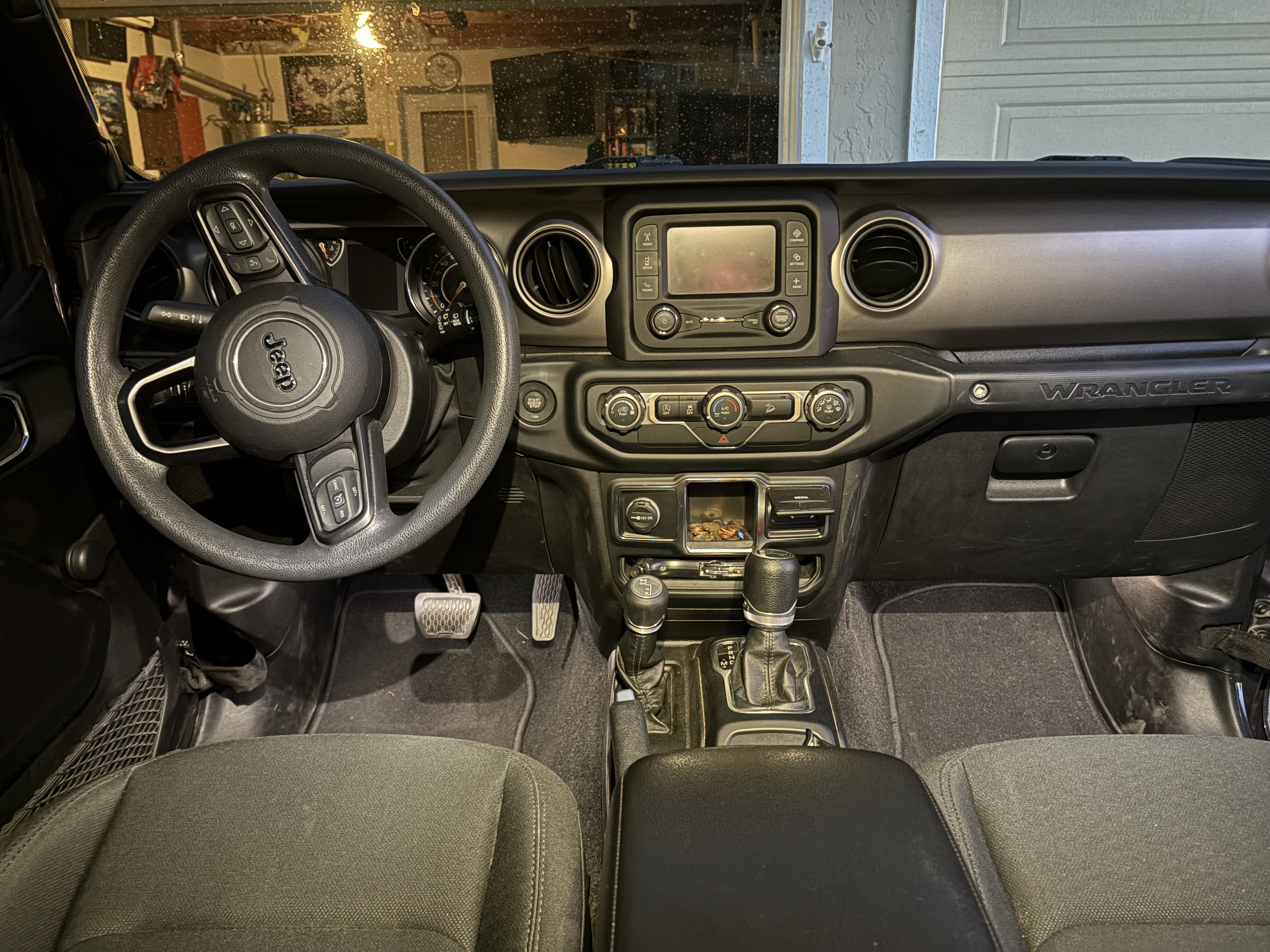 Used 2019 Jeep Wrangler Unlimited Sport AWD/4WD image 9