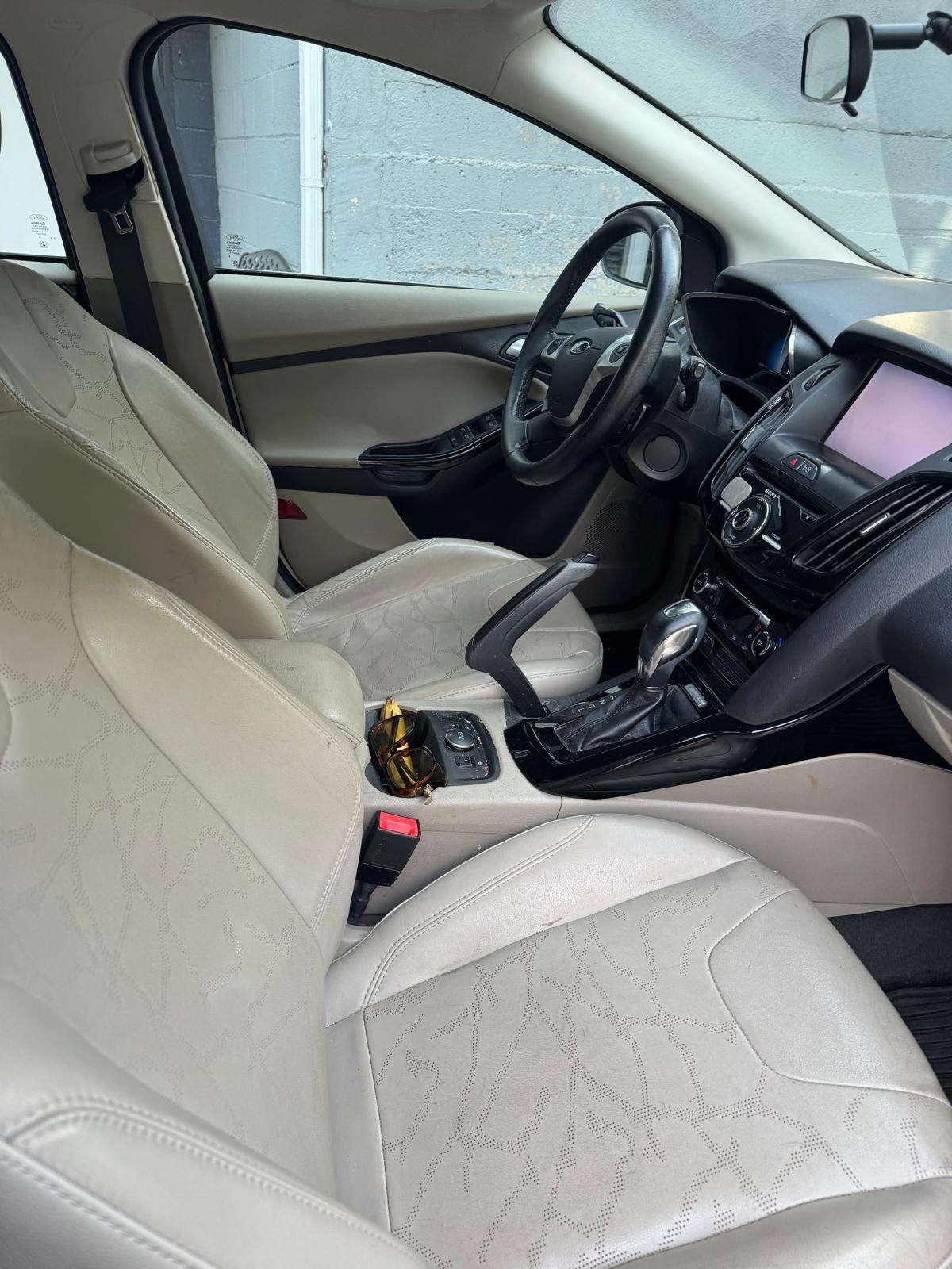 Used 2013 Ford Focus Electric Hatchback FWD image 11