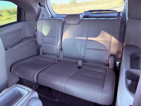Used 2017 Honda Odyssey EX-L image 9