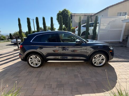 Used 2019 Audi Q5 2.0T Premium Plus w/ Premium Plus Package AWD/4WD image 4