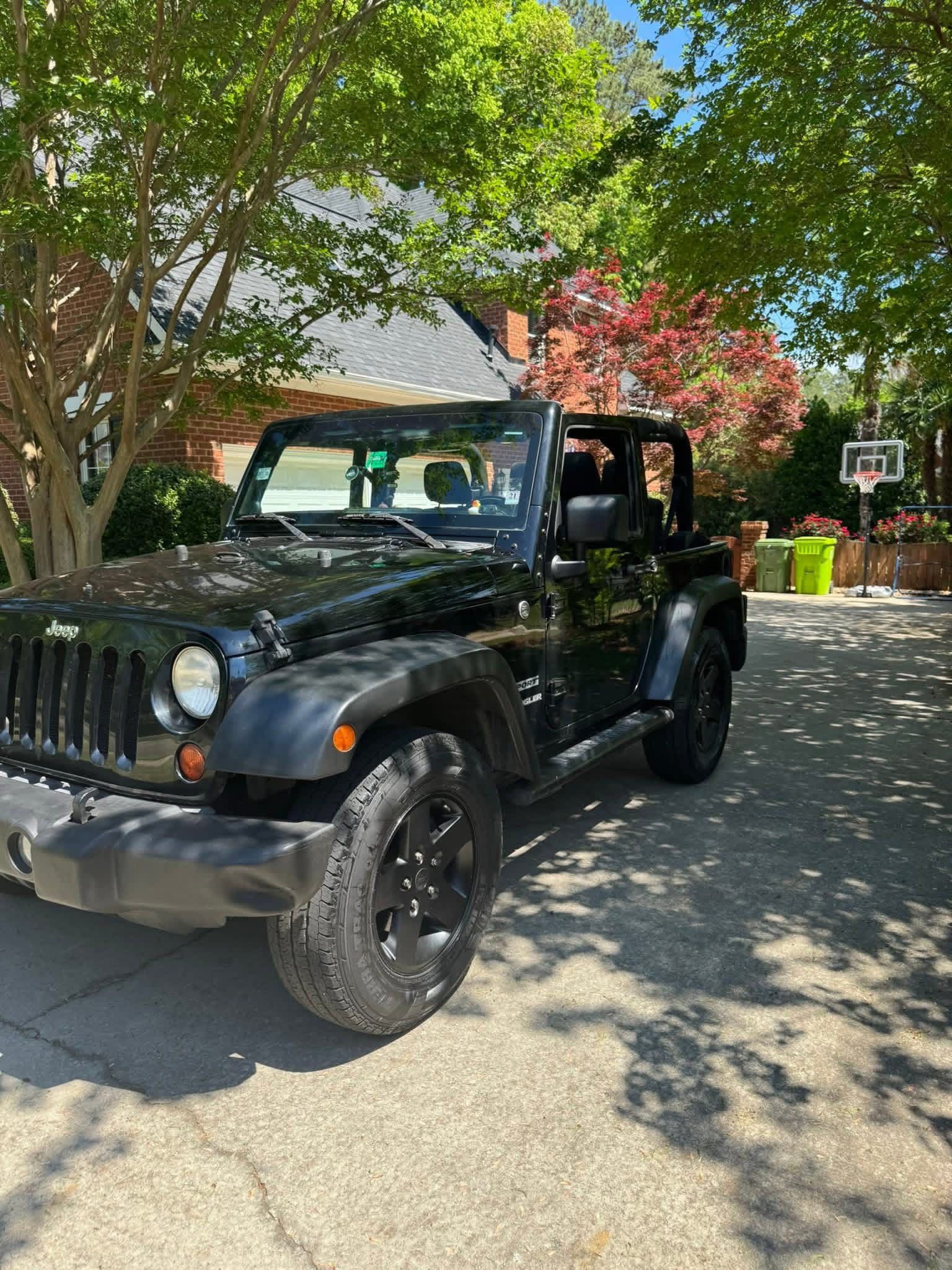 Used 2011 Jeep Wrangler Sport AWD/4WD image 2