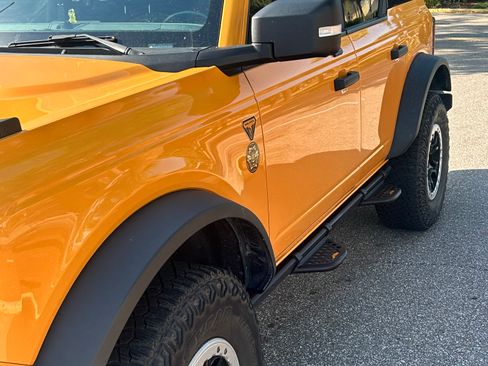 Used 2021 Ford Bronco Badlands image 11