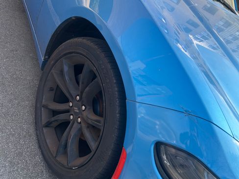 Used 2018 Dodge Charger SXT w/ Blacktop Package image 10