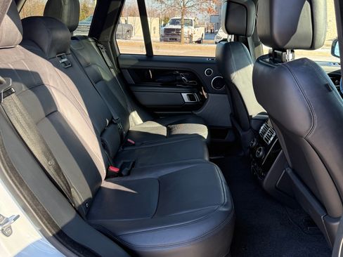 Used 2018 Land Rover Range Rover HSE image 21