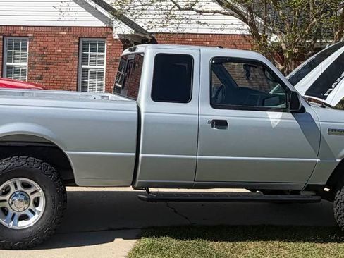 Used 2010 Ford Ranger XLT image 18