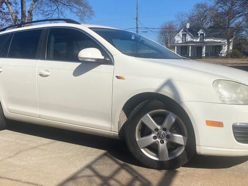 Used 2009 Volkswagen Jetta SE image 8