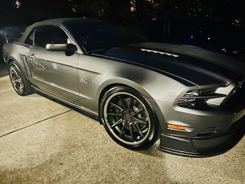 Used 2013 Ford Mustang GT Premium w/ Brembo Brake Pkg RWD image 10