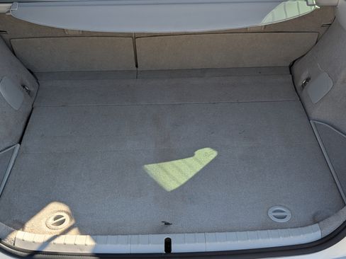 Used 2015 Toyota Prius Two image 19