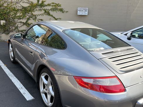 Used 2005 Porsche 911 Carrera image 15