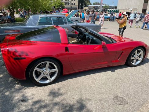 Used 2005 Chevrolet Corvette Coupe w/ Preferred Equipment Group image 10