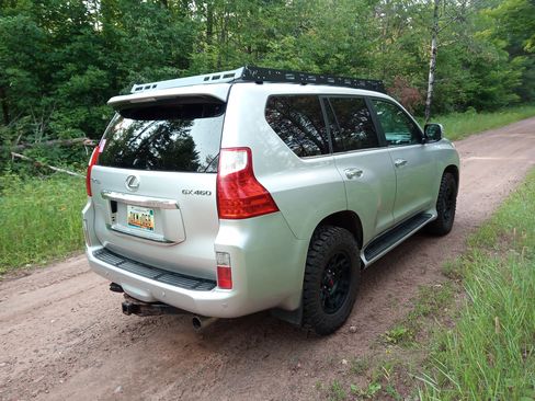 Used 2010 Lexus GX 460 image 4