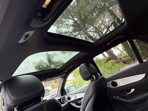 Used 2019 Mercedes-Benz GLC 300 image 9