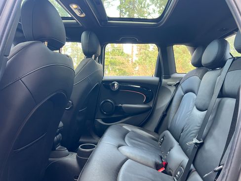 Used 2023 MINI Cooper S w/ Signature Upholstery Package image 9