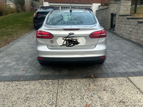 Used 2017 Ford Focus S image 6