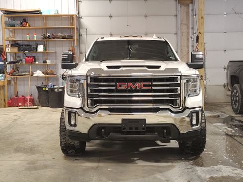 Used 2020 GMC Sierra 3500 SLT image 4