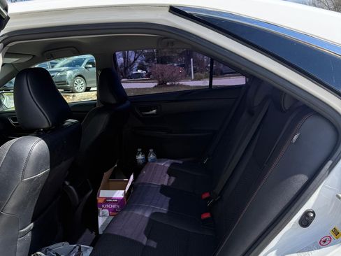 Used 2017 Toyota Camry SE image 18