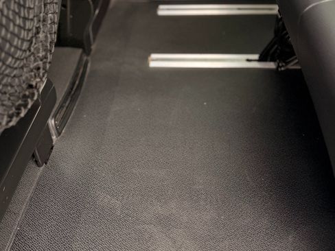 Used 2019 Mercedes-Benz Metris Passenger image 17
