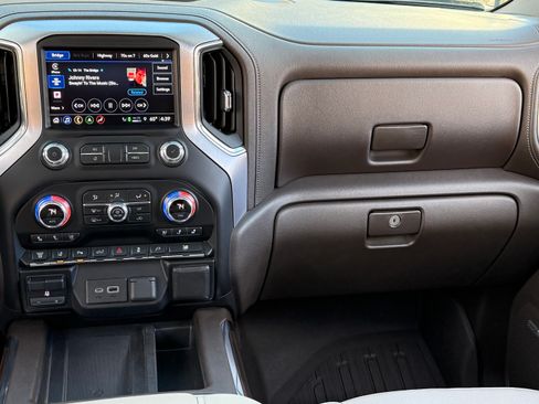 Used 2021 GMC Sierra 3500 SLT w/ SLT Premium Package image 11