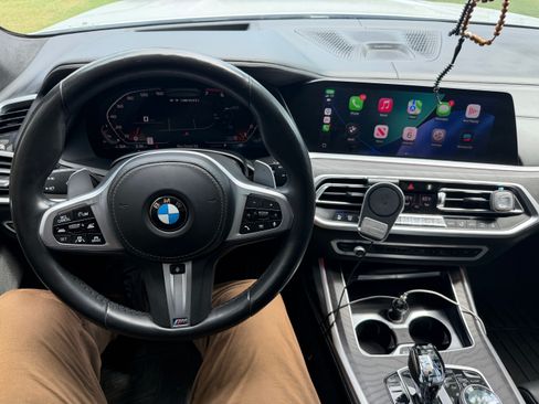 Used 2021 BMW X7 M50i AWD/4WD image 9