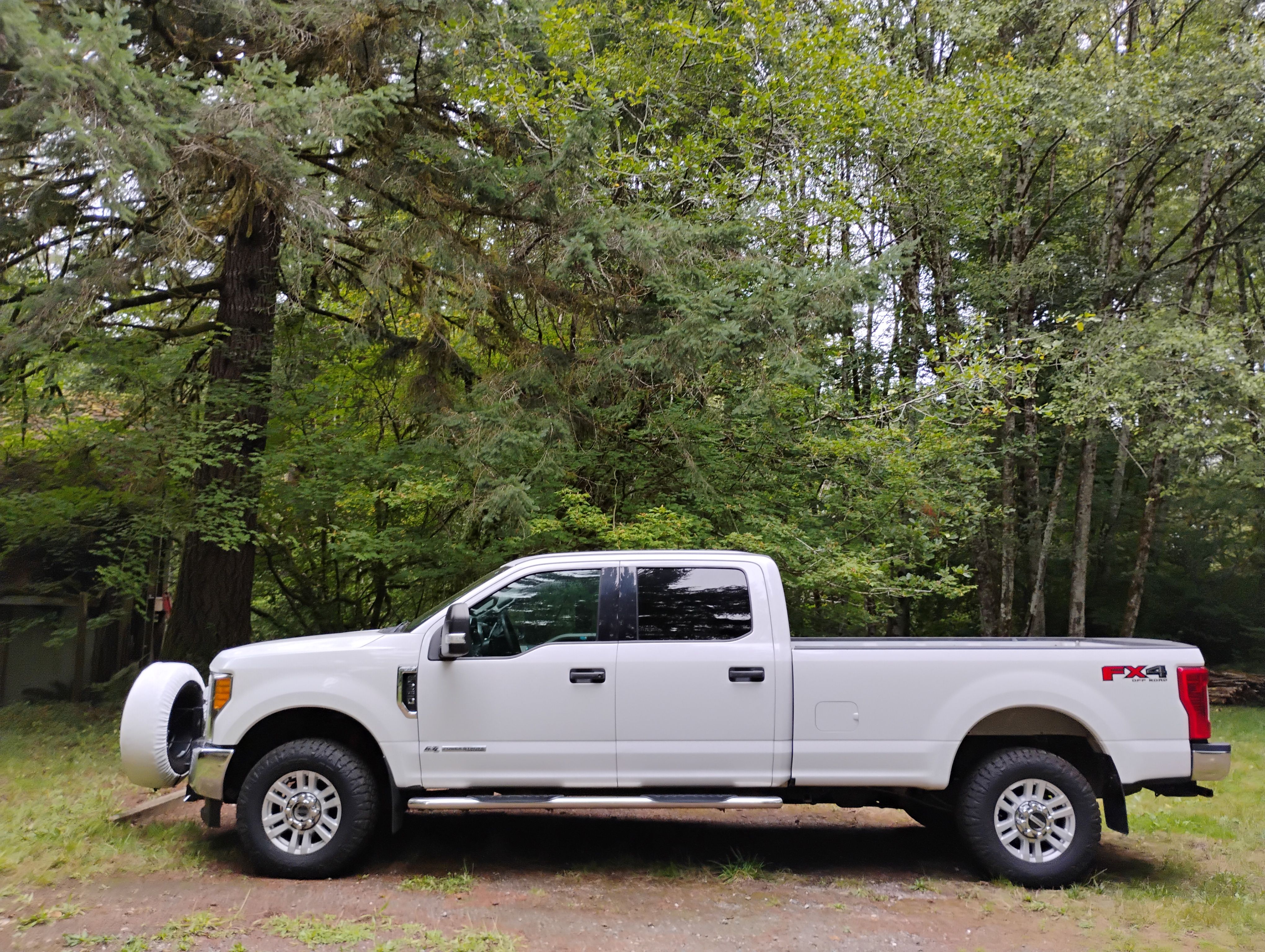 Used 2017 Ford F350 XLT w/ FX4 4x4 Off Road Package image 2