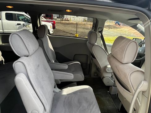 Used 2005 Nissan Quest S w/ (S01) Seat Pkg image 4