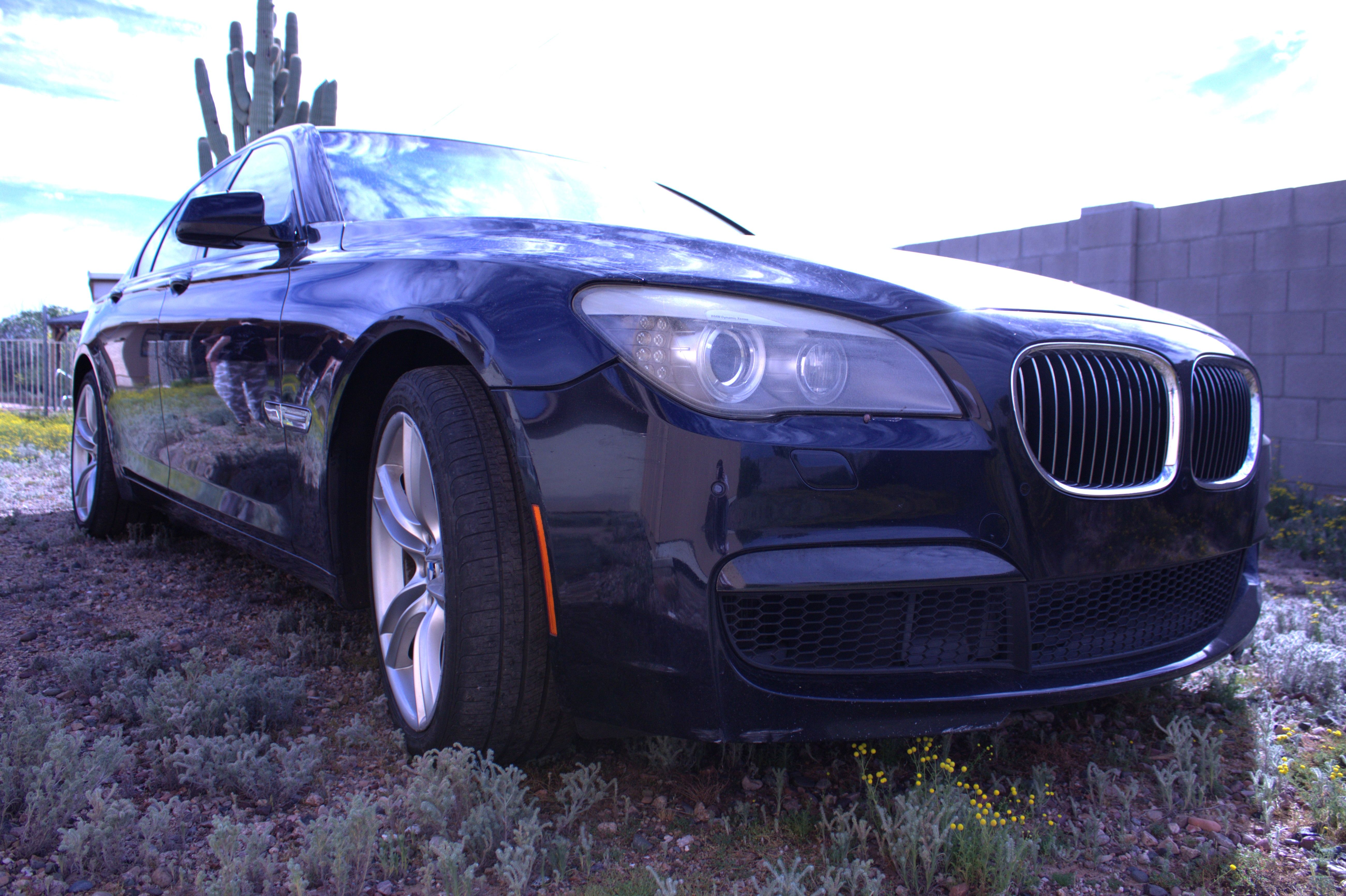 Used 2011 BMW 750i RWD image 1