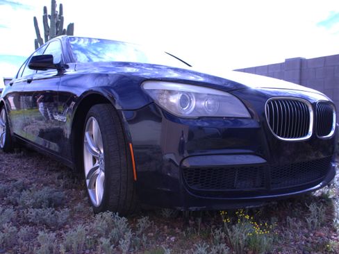 Used 2011 BMW 750i 750i Sedan 4D image 1