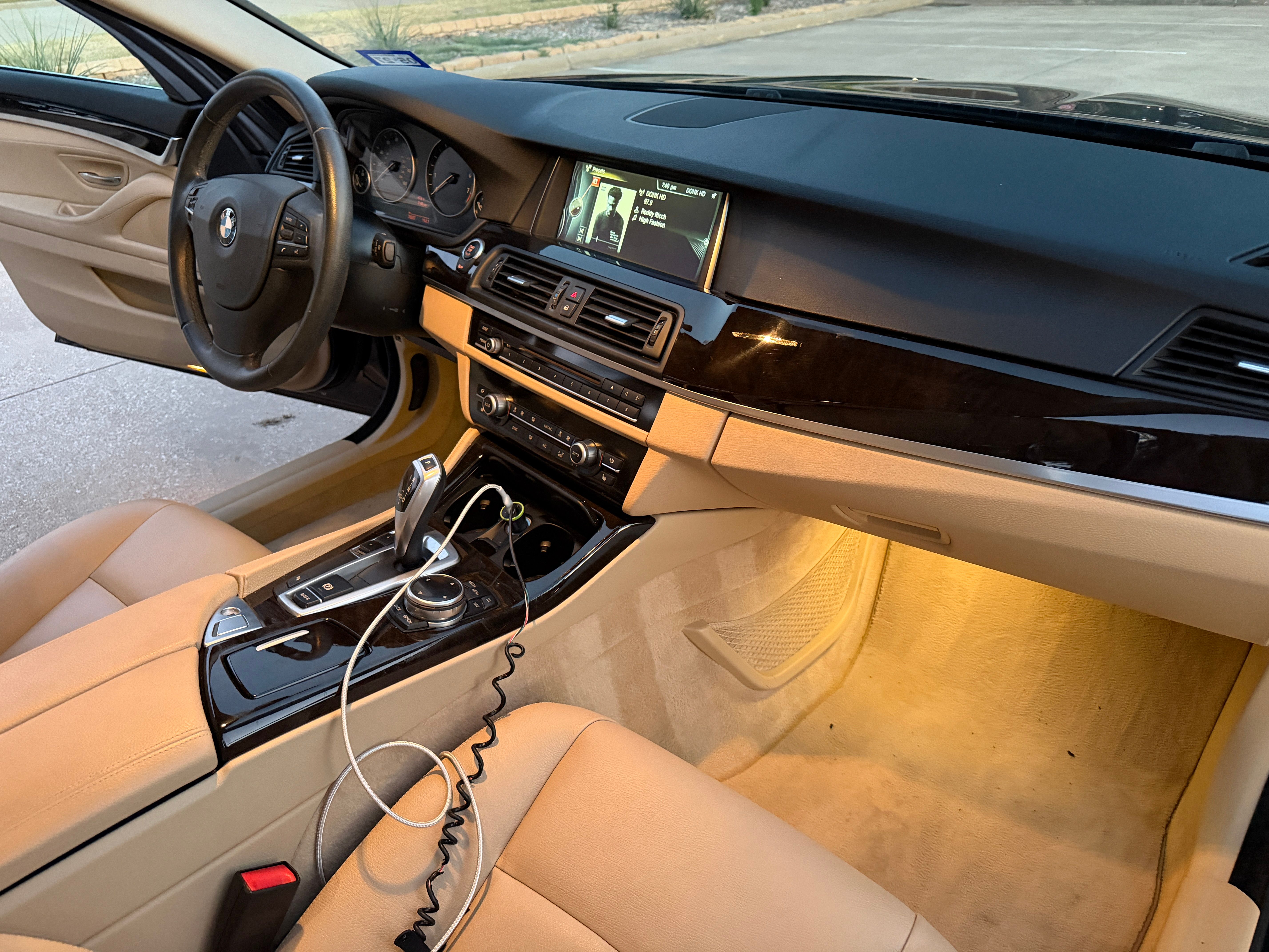 Used 2014 BMW 528i Sedan RWD image 25