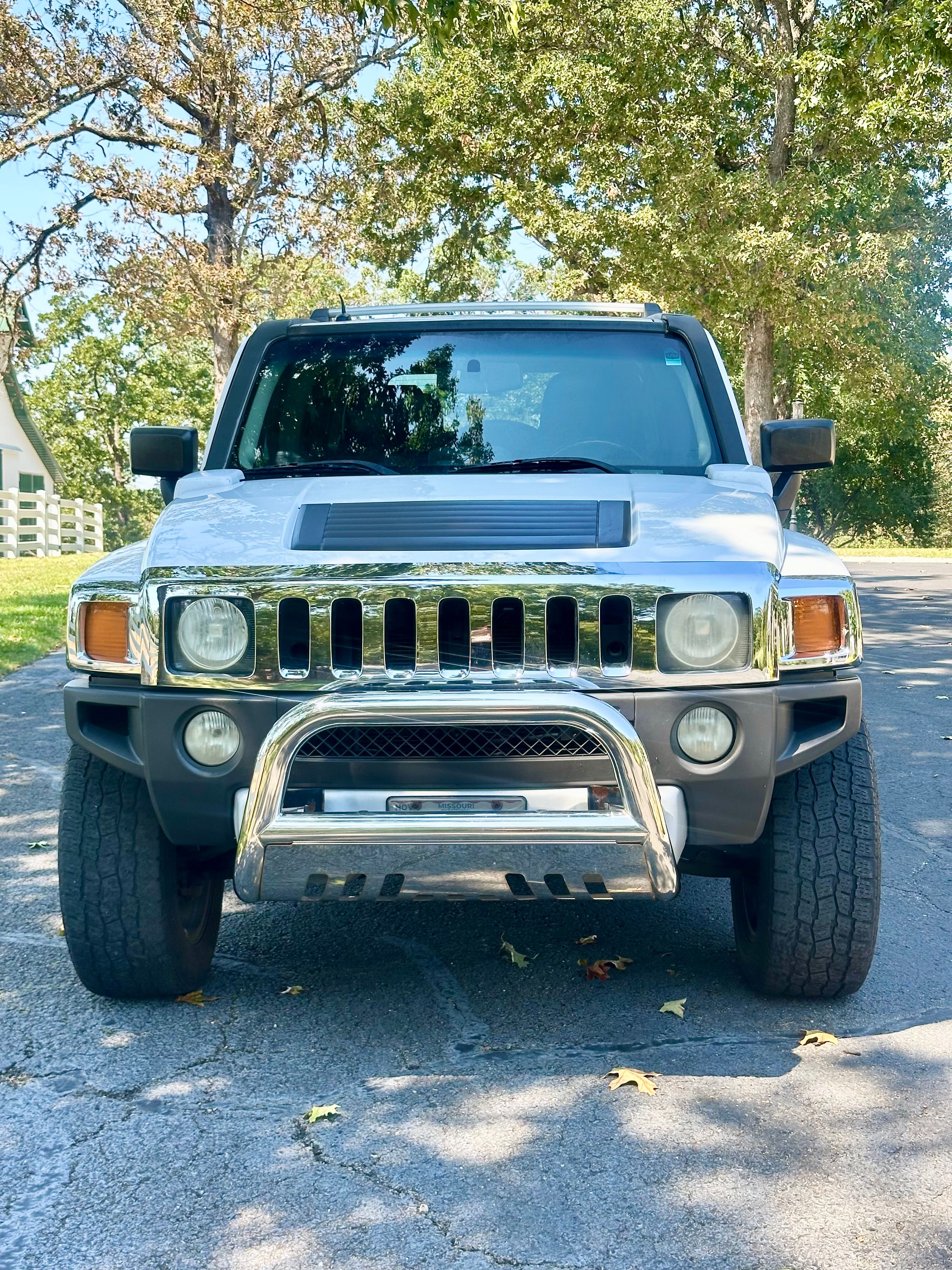 Used 2009 HUMMER H3 Luxury AWD/4WD image 5