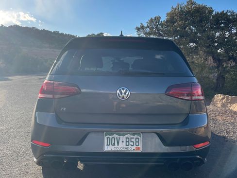 Used 2019 Volkswagen Golf 4-Door image 6
