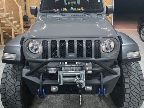 Used 2020 Jeep Gladiator Sport w/ Quick Order Package 24S image 1