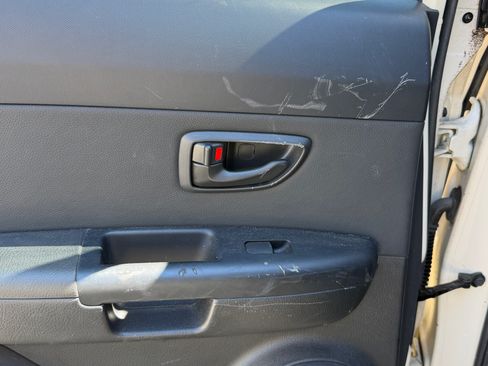 Used 2012 Kia Soul FWD image 11