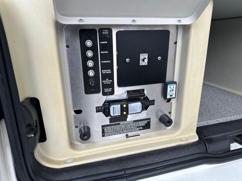 Used 2002 Volkswagen Eurovan Camper image 16