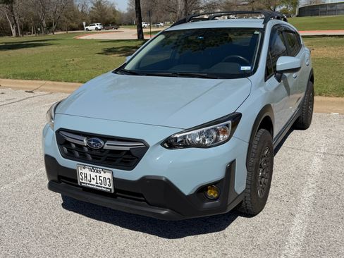 Used 2023 Subaru Crosstrek 2.0i Premium image 16