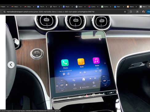 Used 2025 Mercedes-Benz C 300 Sedan image 5