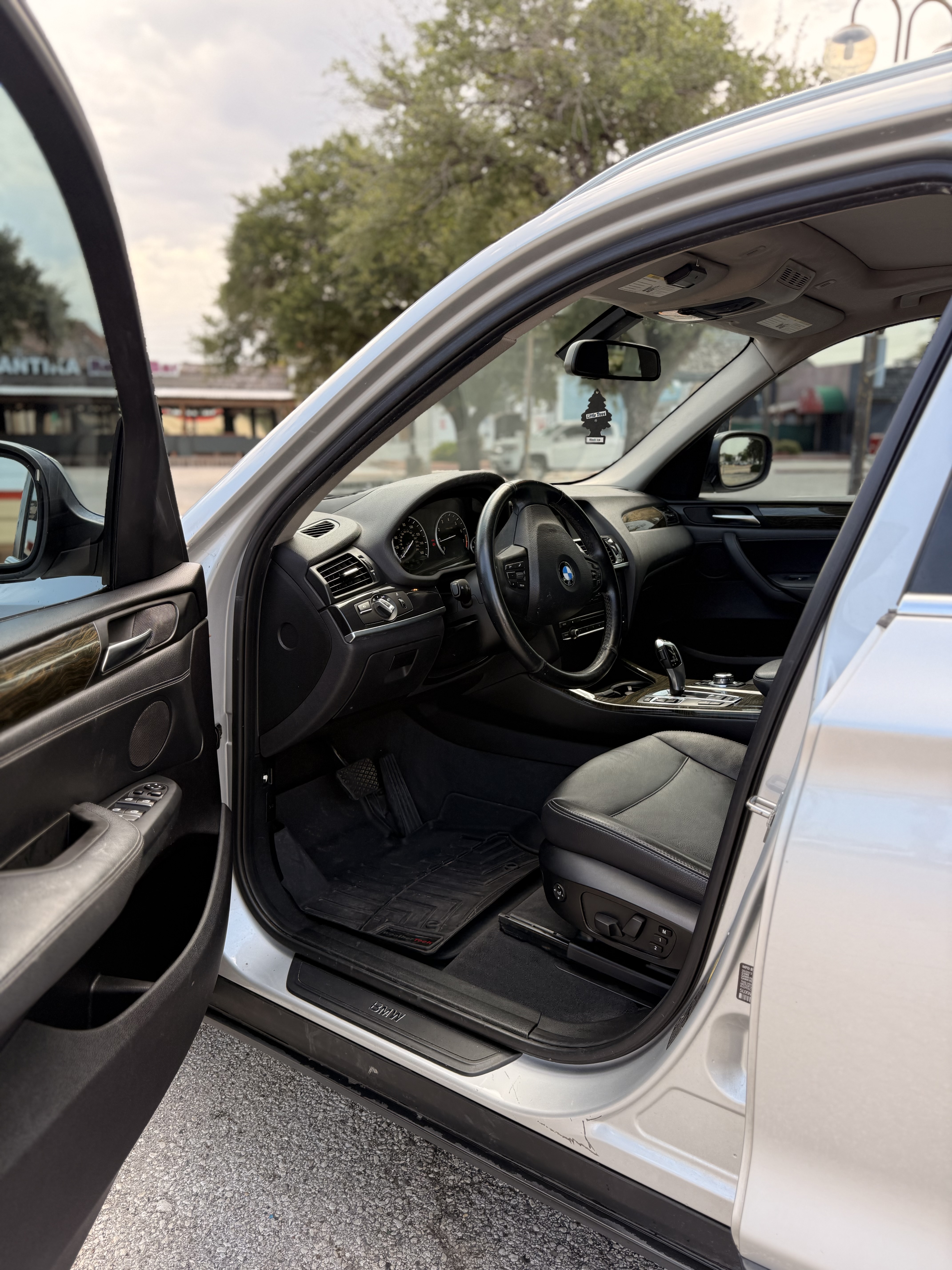 Used 2014 BMW X3 xDrive28i AWD/4WD image 11