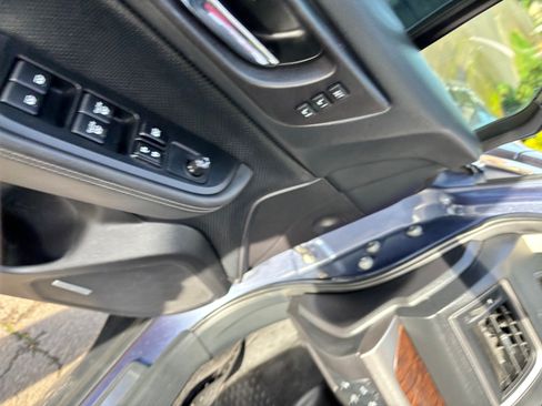 Used 2015 Subaru Outback 2.5i Limited image 9